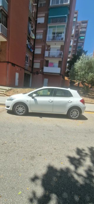 toyota auris  auris  2008