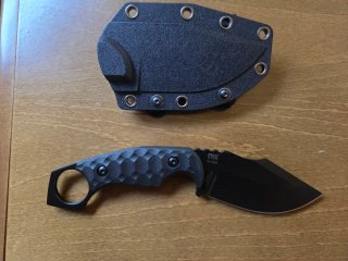 Cuchillo Fox diseño negro8