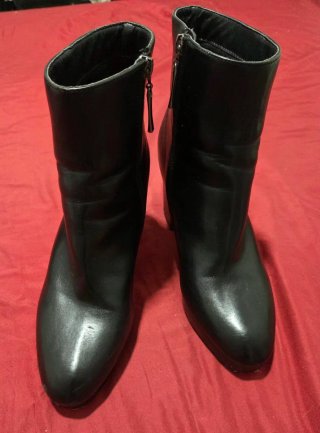 Botines Negros de Tacón