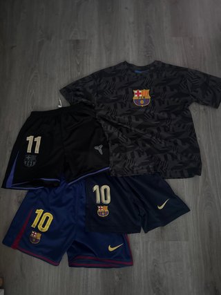 Ropa F.C Barcelona Nike Preguntar precios por und.