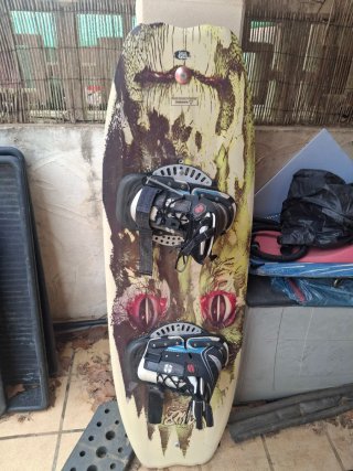 Tabla de Wakeboard con Fijaciones