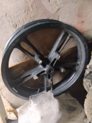 3 Llantas Yamaha YZF 125R