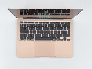MacBook Air 13" M1 (2020) 8 CPU/7 GPU núcleos - SSD 256Gb - RAM 8Gb - Dorado