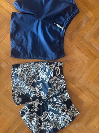 Bañadores Decathlon Azul y Blanco
