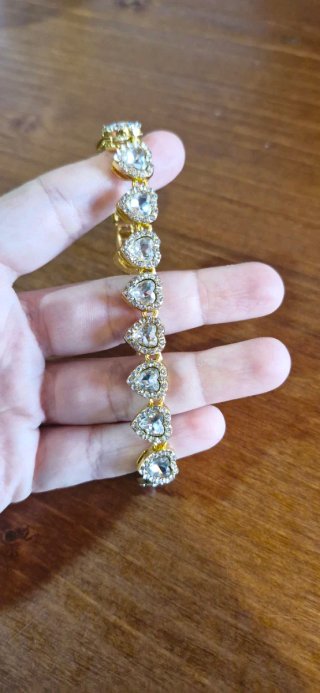 Pulseira de Corações Dourada