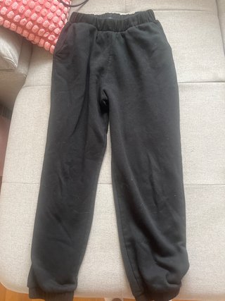 Pantalón de chándal negro, talla m pero es pequeño