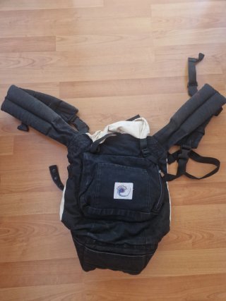 Mochila Ergobaby Negra