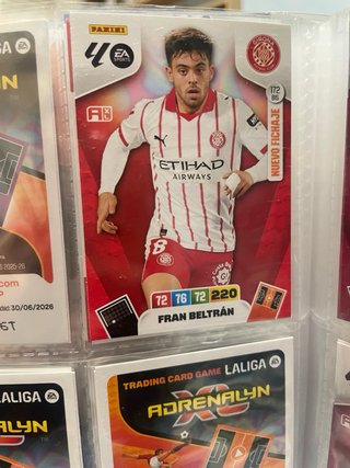 Cromos Adrenalyn XL 25/26 de Getafe CF a Levante .