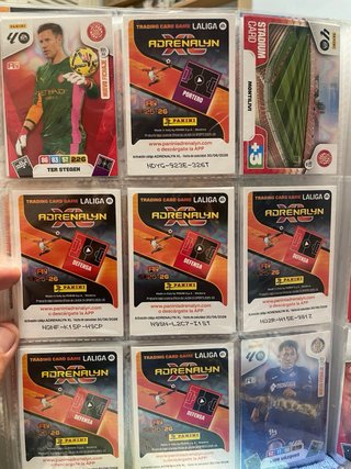 Cromos Adrenalyn XL 25/26 de Getafe CF a Levante .