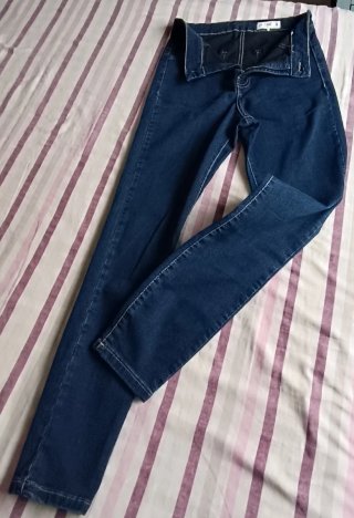 Vaquero y Sudadera Mujer por 5€