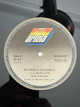 Wilfred Y La Ganga - La Abuela Maxi 45