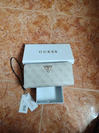 Monedero Guess