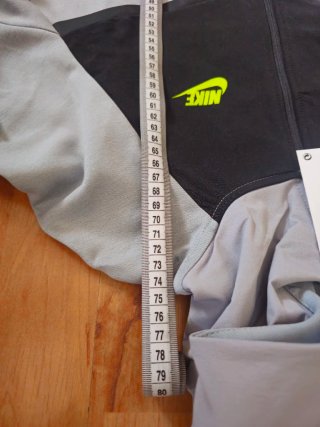 Conjunto Nike Tech Gris y Negro