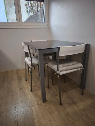 Mesa de cocina cristal y metal