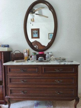 Mueble de habitación vintage madera, negociable.