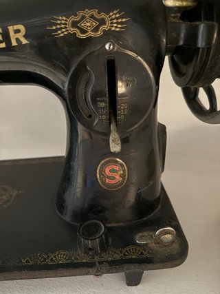 Máquina de coser antigua Singer