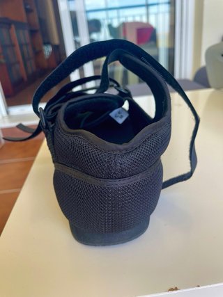 Zapato ortopédico tacón invertido