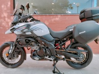 Suzuki V-Strom 1000 XT Adventure