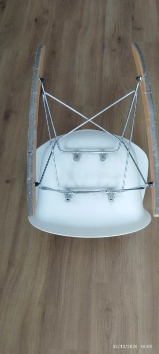 Mecedora Blanca de Diseño