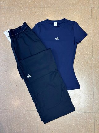Conjunto deportivo Alo azul