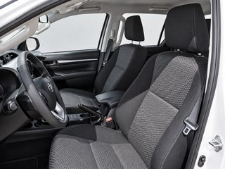Toyota Hilux 2.4 D-4D Cabina Doble GX