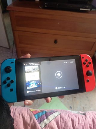 Nintendo Switch Azul y Rojo