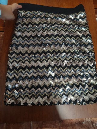 Falda de Lentejuelas con Patrón en Zigzag