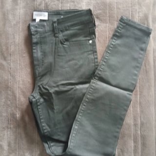 Pantalón Mango Verde Oliva