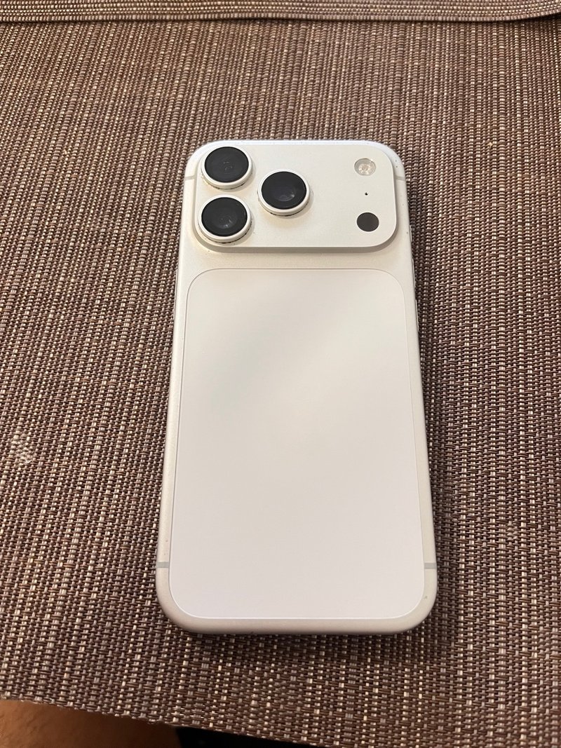 iPhone 17 Pro Plata Usado