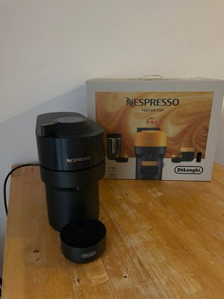 Cafetera Nespresso Vertuo Pop Negra