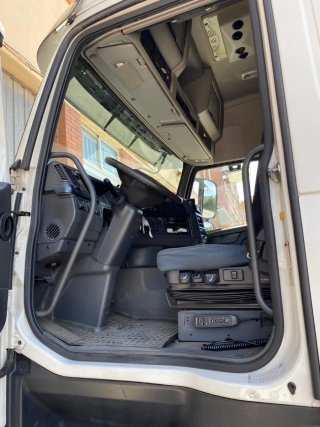 CAMION-Volvo FH 440 2009