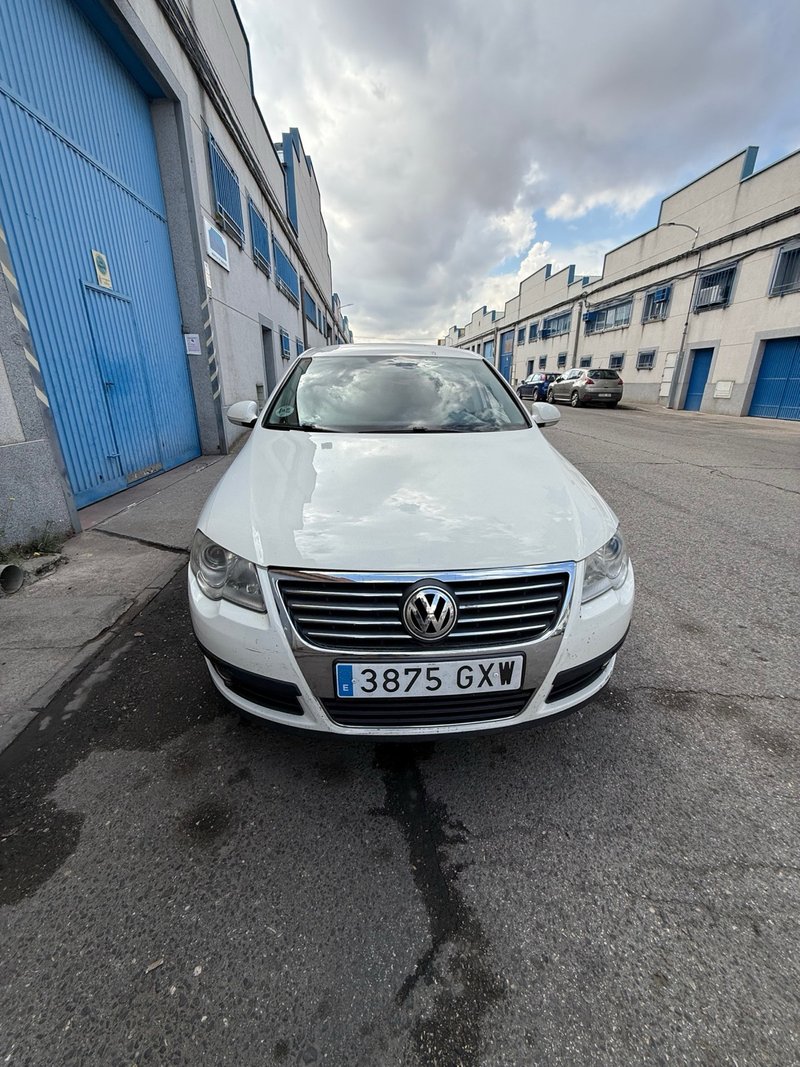 Volkswagen Passat 2.0 TDI CR Advance Plus 2010