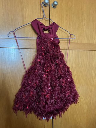 Top fiesta plumas burdeos Zara