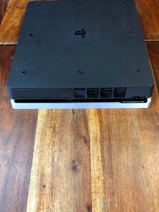 PS4 Slim gran turismo 1 TB + cavi + controller