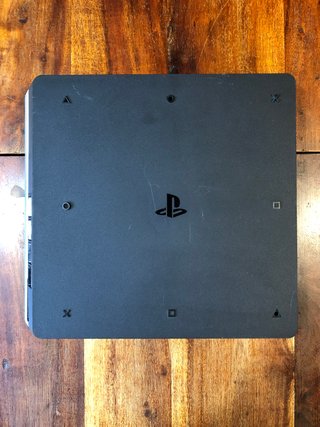 PS4 Slim gran turismo 1 TB + cavi + controller