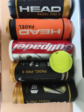 Pelotas de pádel Head y Bullpadel