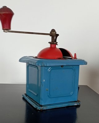 Molinillo de café Elma azul y rojo