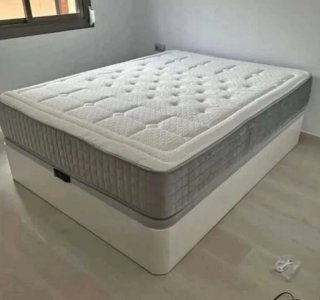 Cama con colchón
