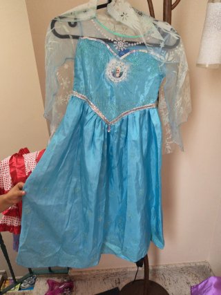 Disfraz Princesa Frozen Talla 6-8 con capa.