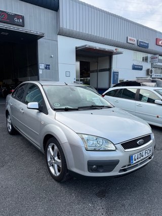 Ford Focus 1.8 TDCI Guia