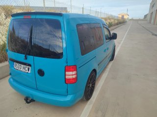 Volkswagen Caddy 2011