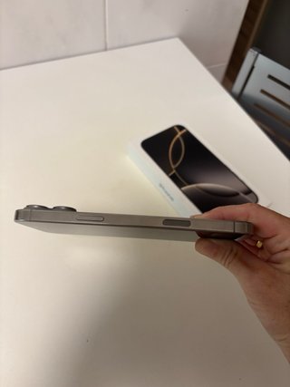 iPhone 16 Pro Max 256GB Plata