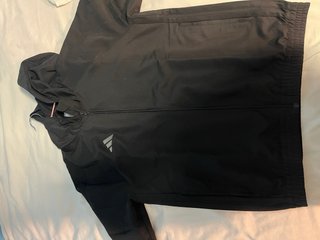 Chaqueta Adidas Negra con Capucha