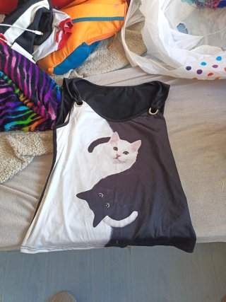 Camiseta sin mangas con estampado de gatos
