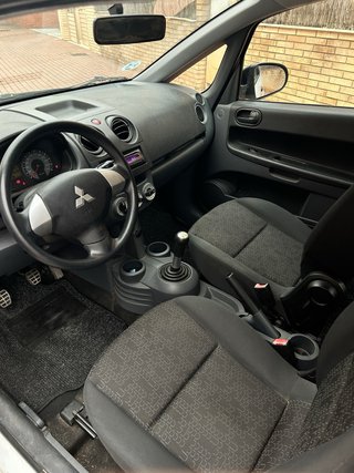 Mitsubishi Colt 2009