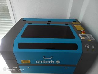 Cortadora Láser CO2 60W Omtech