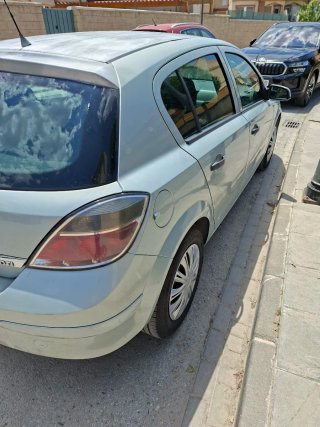 Opel Astra 2010