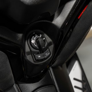 Yamaha XMAX 125 Tech MAX - Gris/Dorado