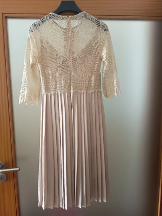 Vestido Zara Bege com Renda