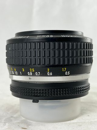 Objetivo Nikon NIKKOR 50mm 1:1.2 AI-s